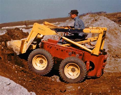 did the first skid steer have hydraulics|bobcat skid steer history.